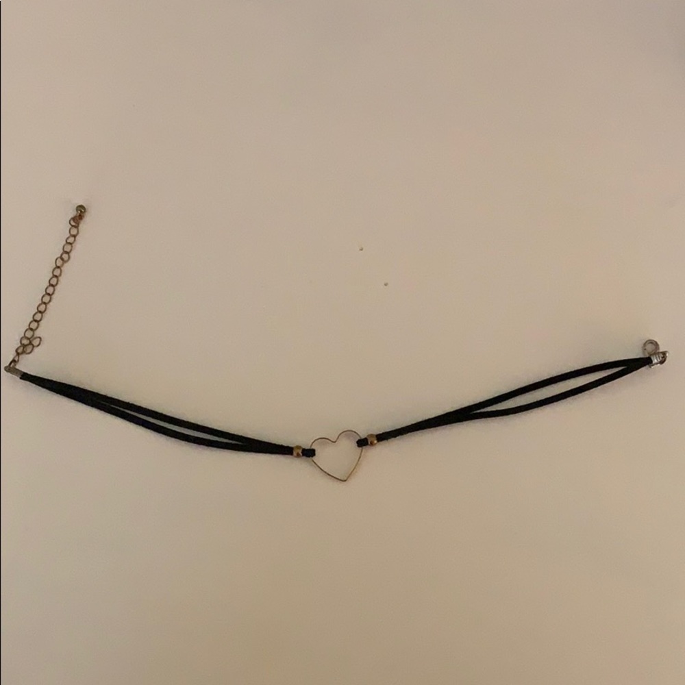 Heart necklace choker